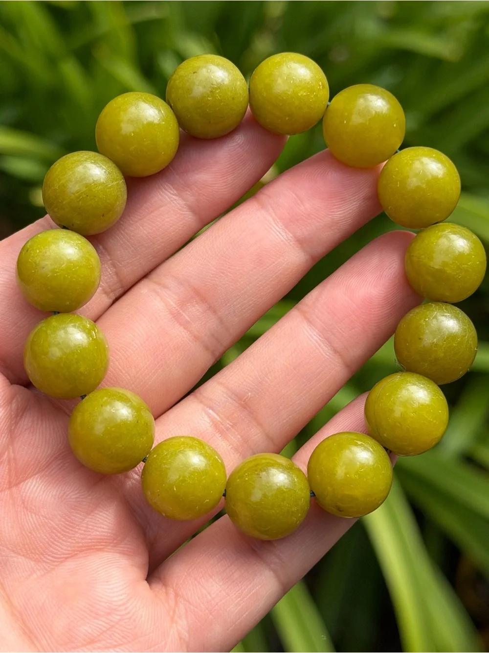 14mm Oliver Green Stretchable Xiuyu Jade Bracelet 2251